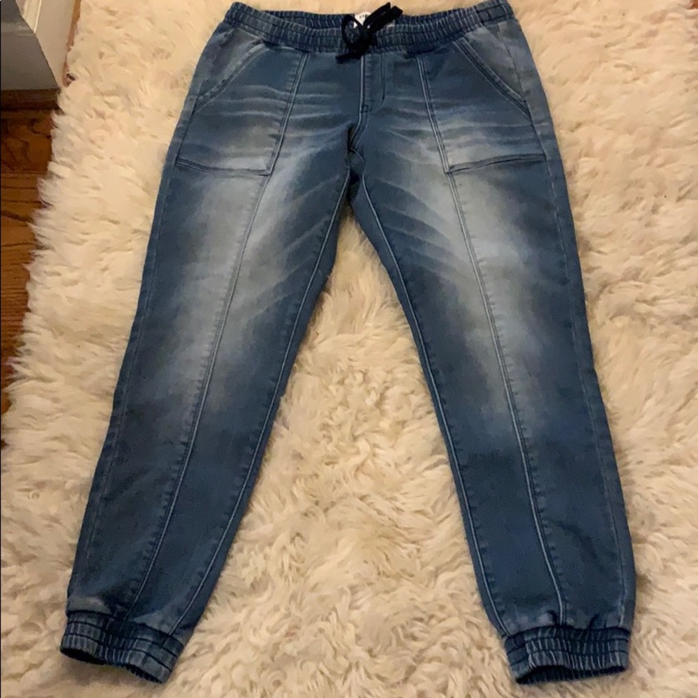 LEVI JOGGERS